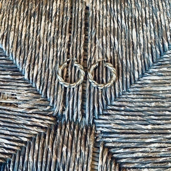 ✨💛 Gold Tone Chunky Twist Hoops ✨💛 - Picture 6 of 6